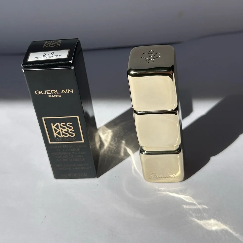🆕 GUERLAIN Kiss Kiss Bee Glow Lipstick Balm in 319 Peach Glow - Fresh Coral NIB